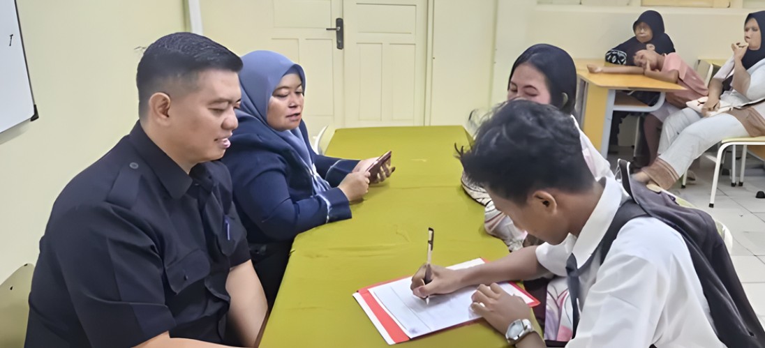 Berita: Beasiswa Penghargaan bagi Peserta Didik Berprestasi Gemilang dalam Kegiatan Ekstrakurikuler - SMK Remaja Pluit