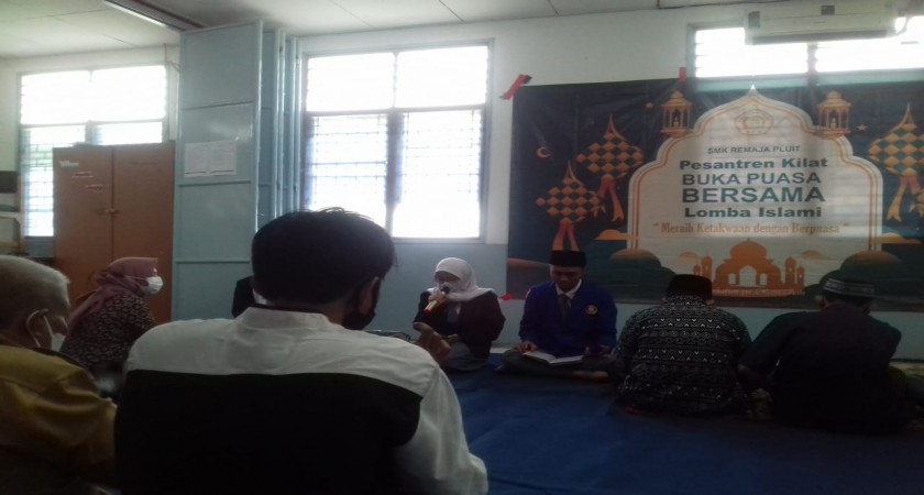 Berita: Kegiatan Buka Puasa Bersama, Pesantren Kilat, dan Pendalaman Rohani SMK Remaja Pluit - SMK Remaja Pluit